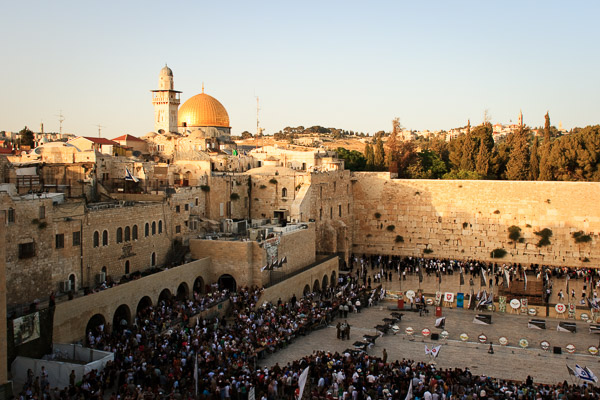 Ściana Płaczu i Wzgórze Świątynne w Jerozolimie